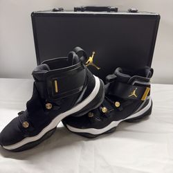 JORDAN AJNT 23 METALLIC GOLD (SIZE  8)