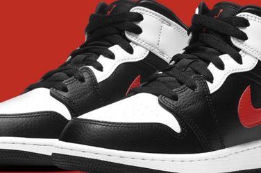 Jordan 1 Mid