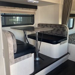 2018 Winnebago Micro 1808FBS