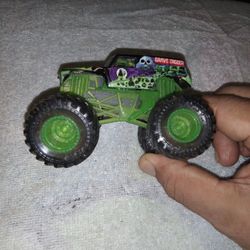 🪏⛏️"Hot Wheels Monster Jam Series,(The Grave Digger Monster Truck.)
