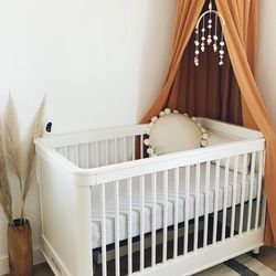 Crib By Million Dollar Baby