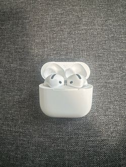 AirPods 4