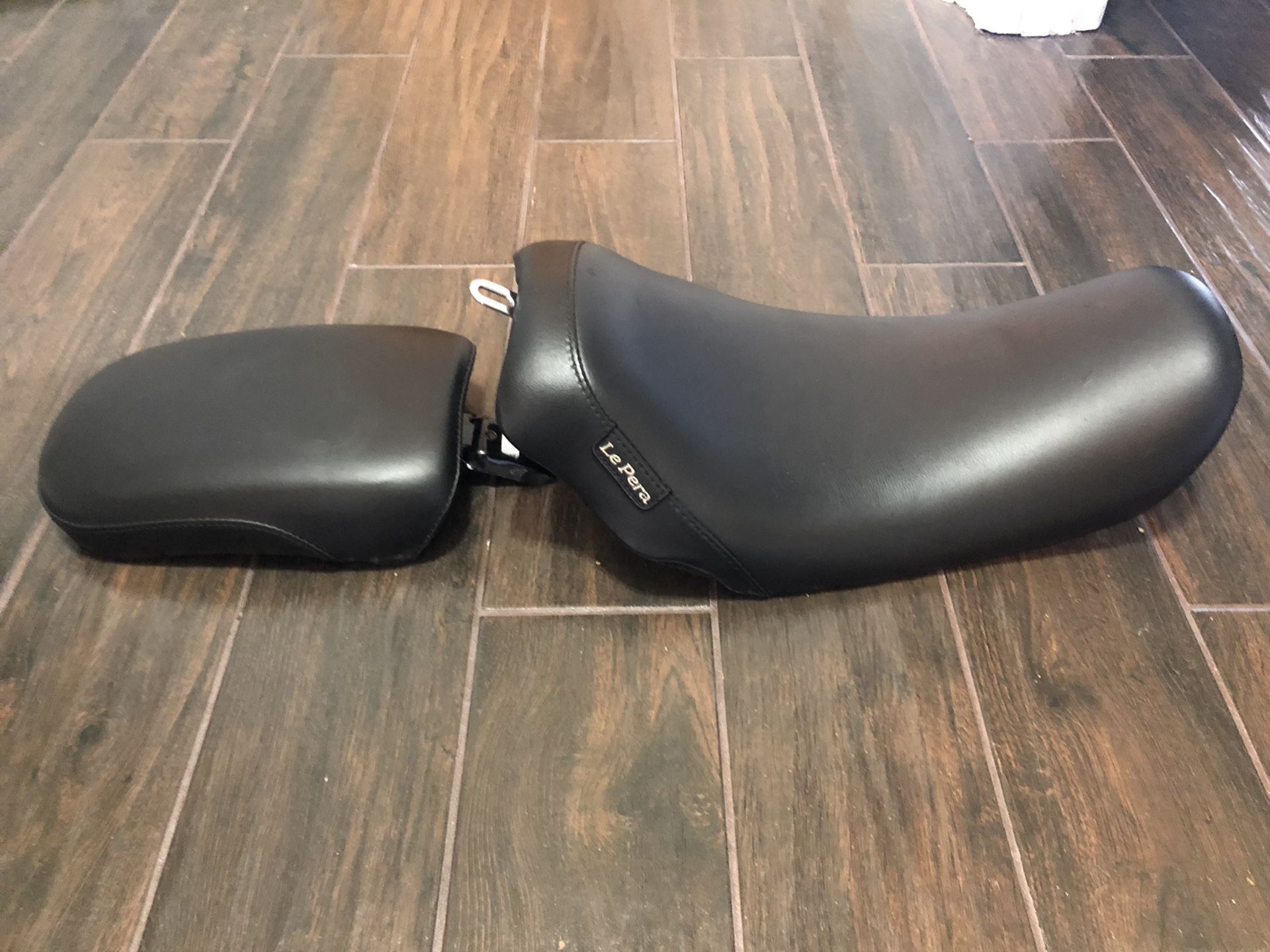 La Pera Bare Bones Solo Seat and Pillion Pad - Harley Davidson Dyna Motorcycle Seats