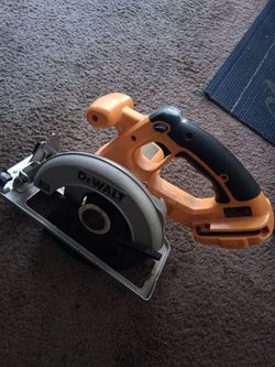 Dealt skill saw xrp in perfect condition