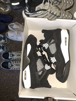 Air jordan 4 retro white thunder