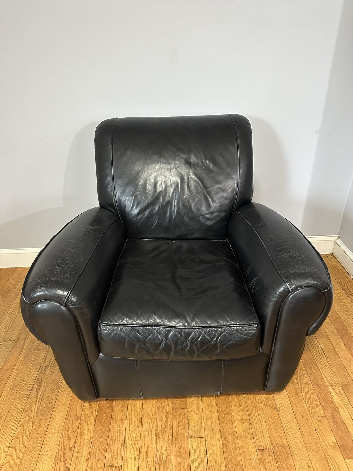 Comfortable Arm Chair 