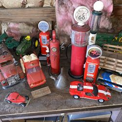 Antique Toy Cars And Displays