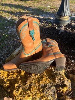 ARIAT western Woman's boots - Brown : Size 7B ; listed price - OBO
