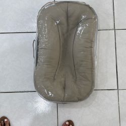 Snuggle Me Lounger - Bitch