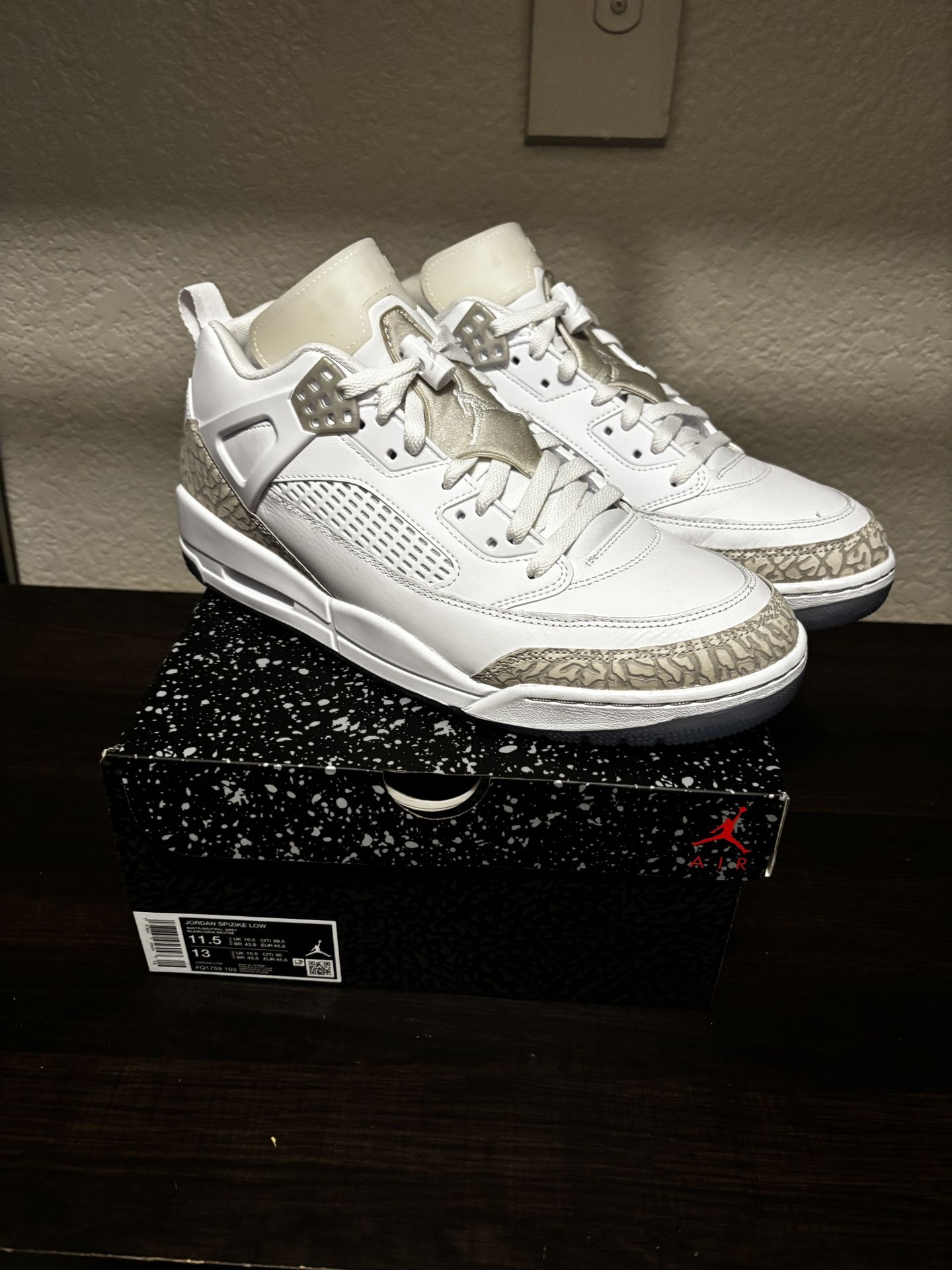 Jordan Spizike Low White