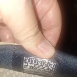 Sketchers size 9 mens brand new no box