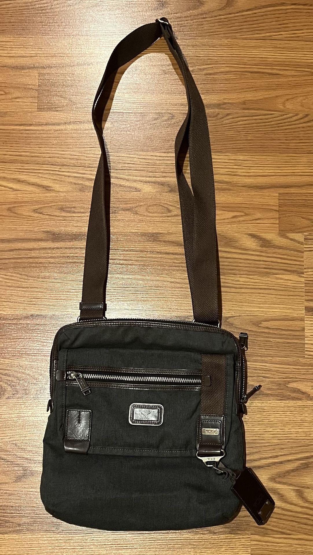 TUMI Crossbody Bag, Alpha Bravo, Men’s Shoulder Bag, Travel Organizer Bag, Like New