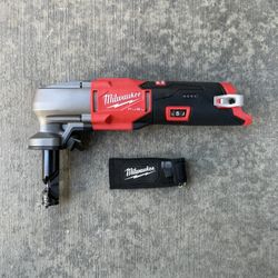 Nibbler 16 ga Fuel Milwaukee M12
