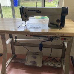 Pfaff Industrial Sewing Machine