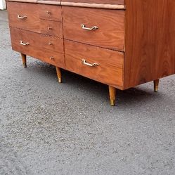 Vintage Mid Century Modern Lowboy Dresser