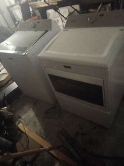Maytag washer and dryer set