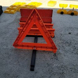 Safety roadside reflector kit three pack