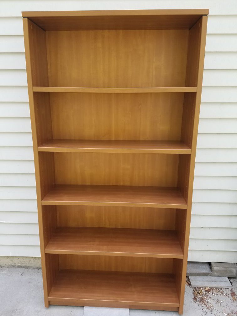5-tier wooden shelf bookcase