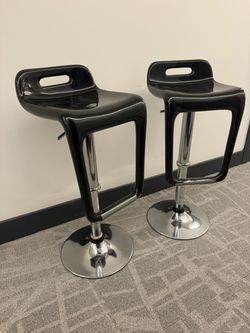 Pair of pump stools (black & silver)