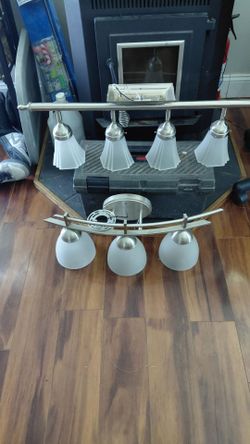 Bathroom vanity lights