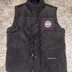 Canada Goose Freestyle Vest – Black – Size M – Premium Winter Down