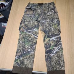 Wolf Mountain Mossy Oak Camouflage Camo Pants Size(medium 32-34 )Vintage