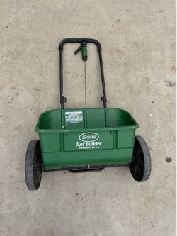 SCOTTS TURF BUILDER DROP SPREADER
