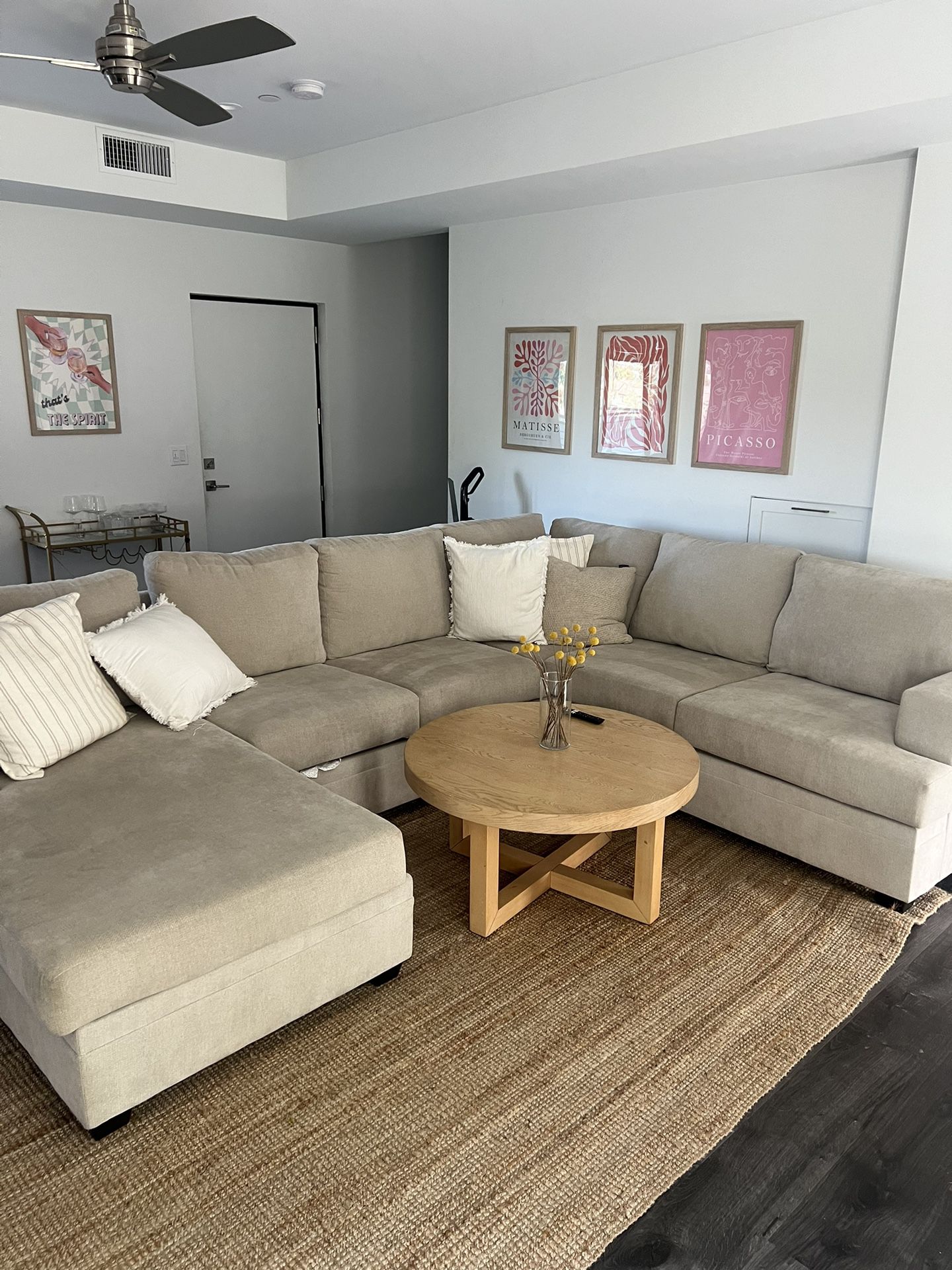 Two Piece Sectional W/ Sofa Chaise