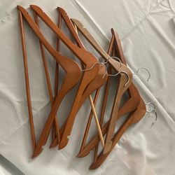 6ct wooden hangers