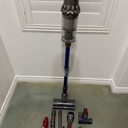 Dyson V11 Torque Drive