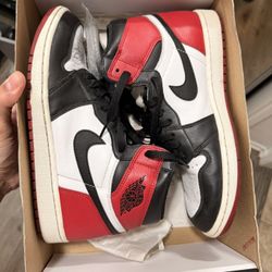 Jordan 1 Black Toe 2016