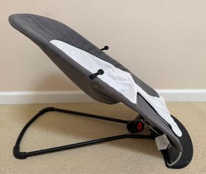 Baby Bjorn bouncer plus toybar