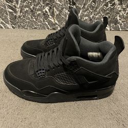 Retro Jordan 4 Black Cats 