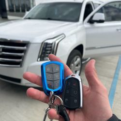 Car Keys N Remote / Llaves De Carro 