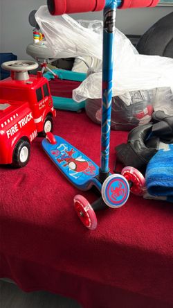 Spider-Man scooter