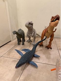 Giant Dinosaurs