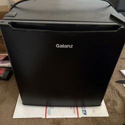 Galanz Mini Fridge