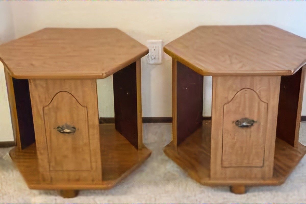 Two Vintage End Tables Or Night Stands