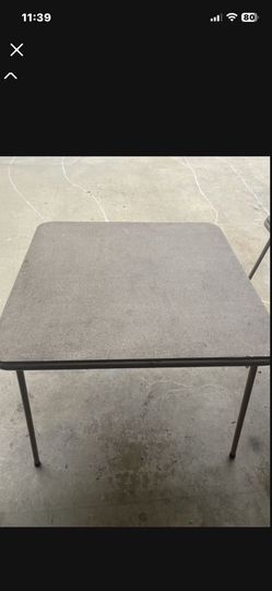 Vintage Card Table. 20 Dollars