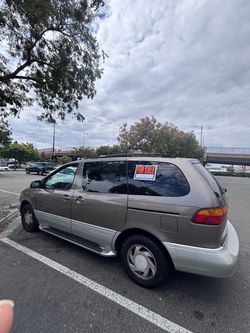 1998 Toyota sienna XLE