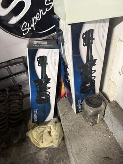Rear Struts For Camry / Avalon
