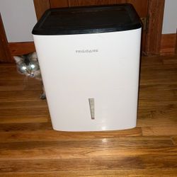 Dehumidifier 