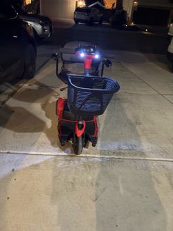 Adult scooter