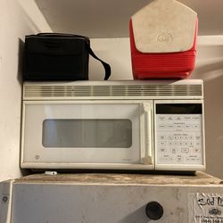 GE Space Make Microwave