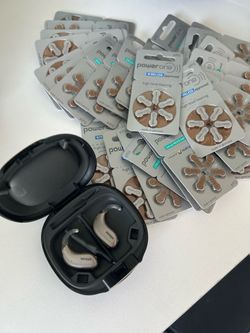 Oticon Hearing Aids and 72 pack batteries