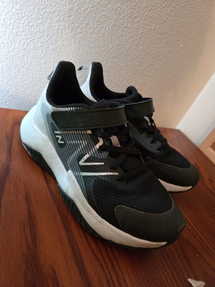 New Balance Boys Tennis Shoes 