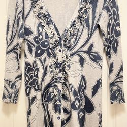 Monique Sweater Size Medium 