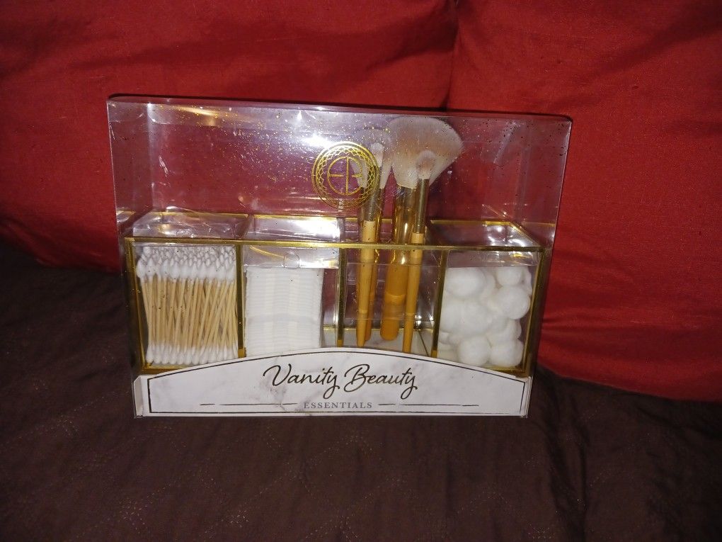 NEW Vanity Beauty Essentials $20