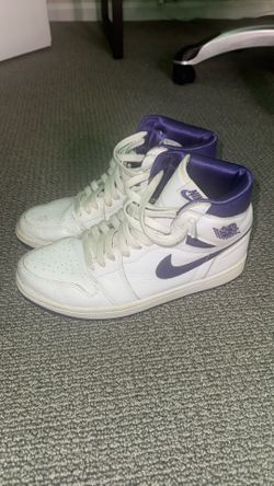 Jordan Retros (size 9 Women’s)