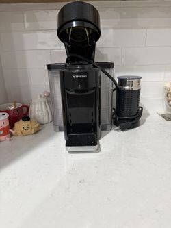 Nespresso Coffee Maker With Frother